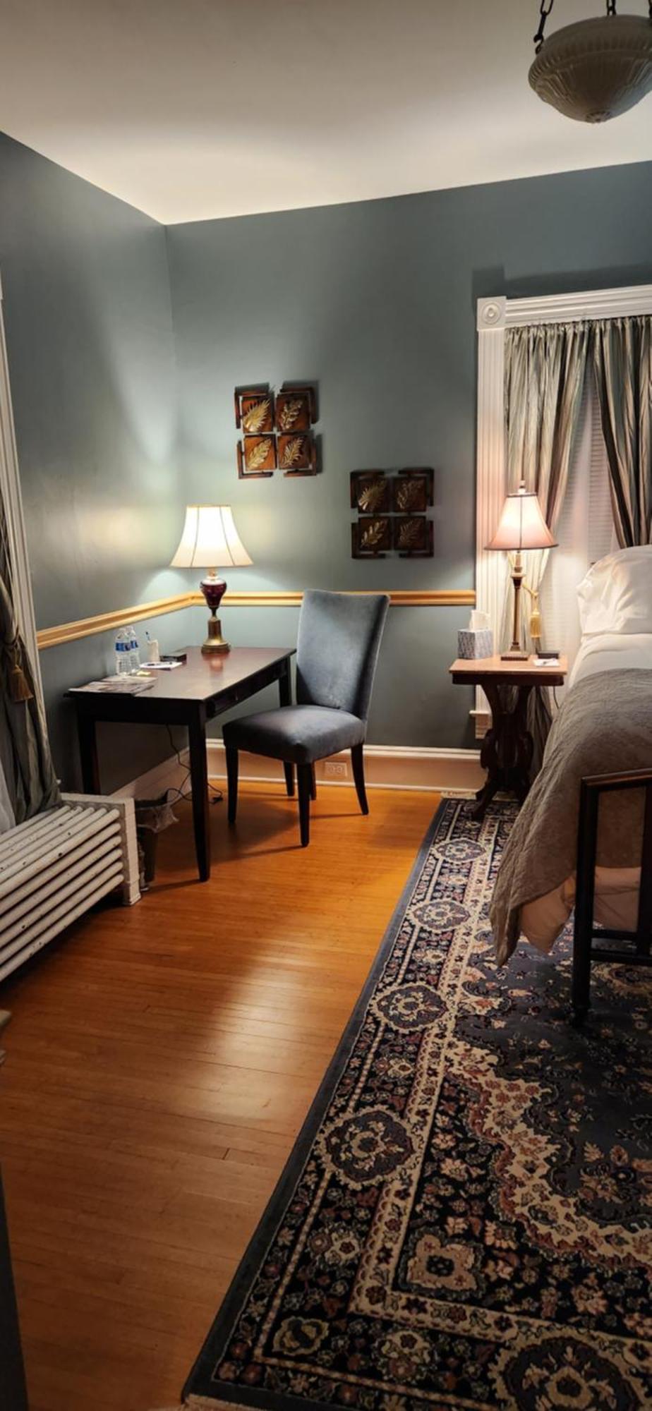 Oaklawn Inn Меномони Экстерьер фото